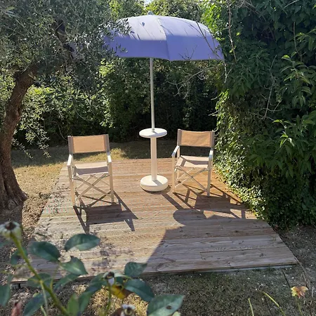 Casa Cervi With Pool & Garden Near Lägenhet