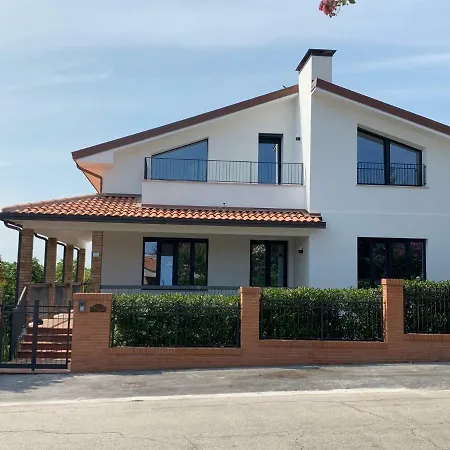 Casa Cervi With Pool & Garden Near Lägenhet Gabicce Mare