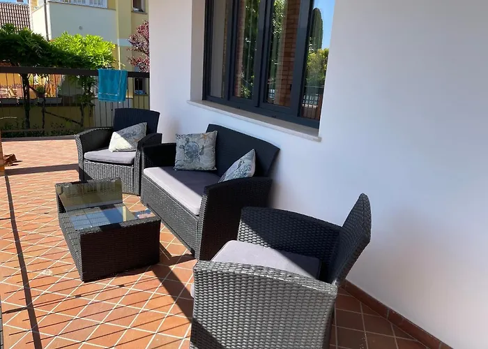 Casa Cervi With Pool & Garden Near